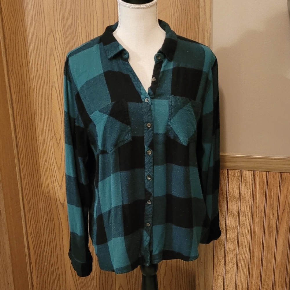 Women's cabin print shirt